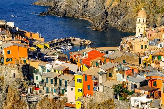 Cinque terre 2932118 640